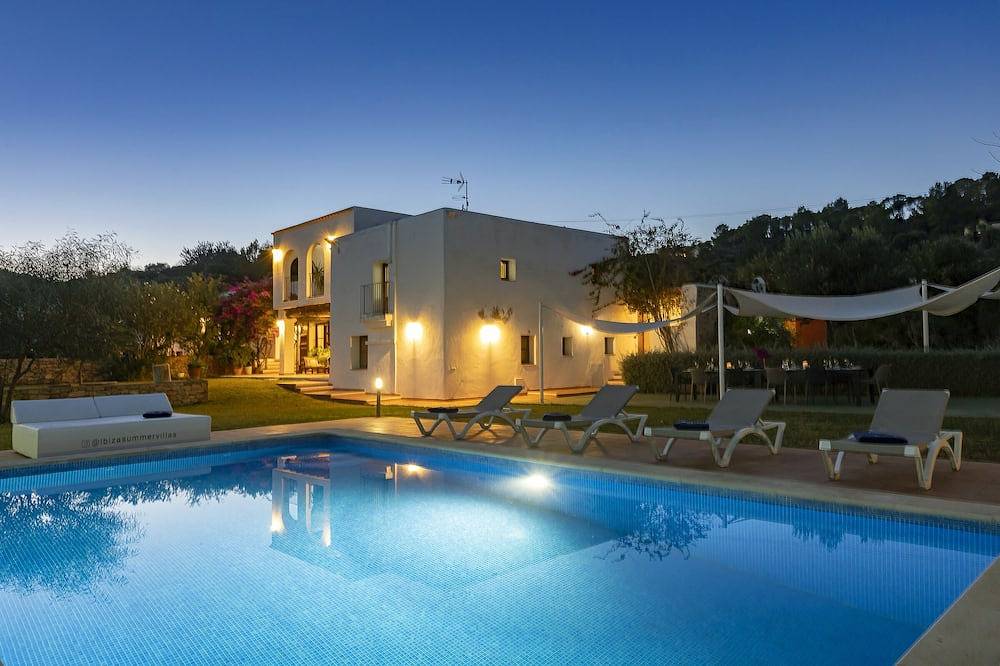 Villa near San Antonio Sleeps 10 in Sant Agustí des Vedrà, Sant Josep de sa Talaia