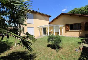 Casa Vacanza per 4 Persone in Décines-Charpieu, Rodano, Foto 1