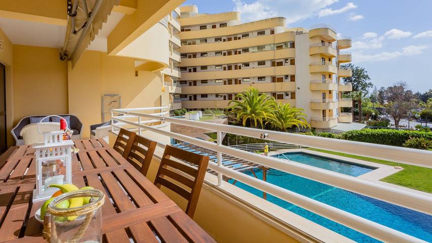 Apartamento de vacaciones para 6 personas, con piscina y balcón - 1