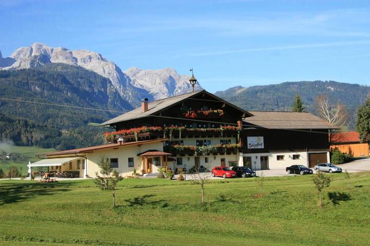 Hotel für 2 Personen, mit Balkon und Terrasse sowie Garten und Pool