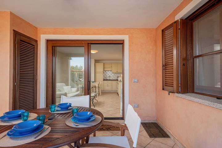 Gîte pour 4 personnes, avec terrasse et jardin dans Loiri Porto San Paolo - 3