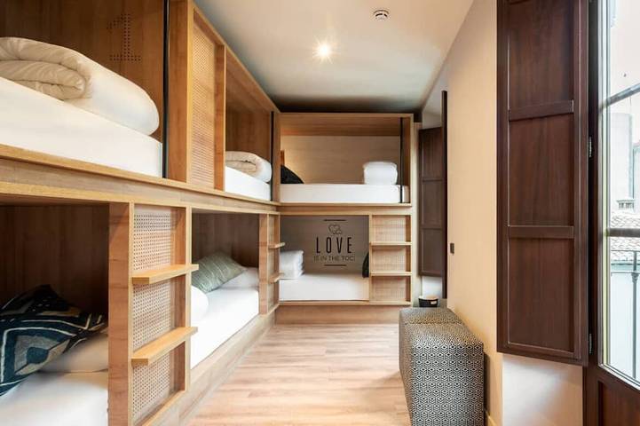 Chambre d’hôte pour 70 personnes à Madrid