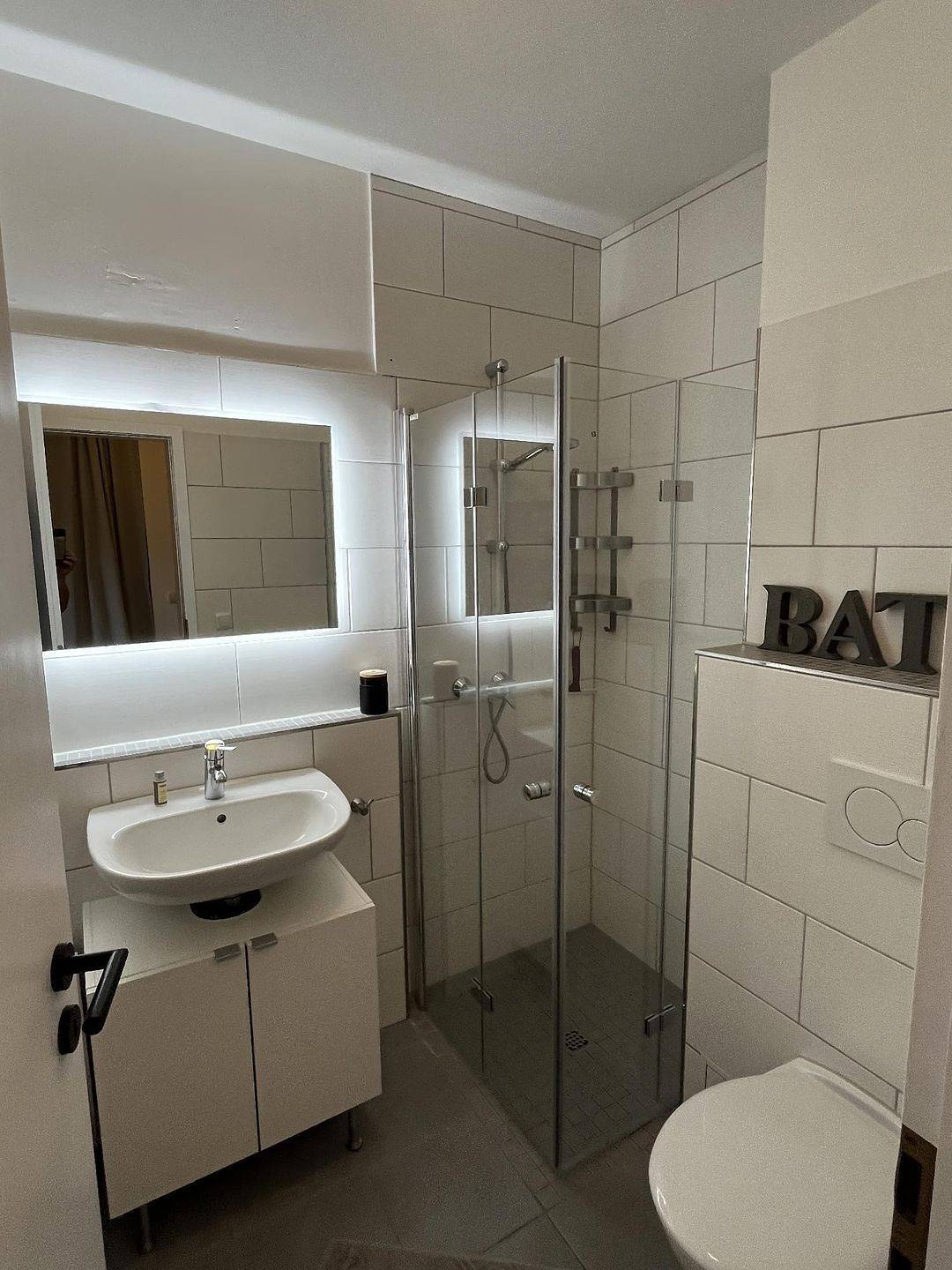 Ganze Wohnung, Gemütliche Ferienwohnung mit überdachter Terrasse, Wlan und Garten in Lemkenhafen in Westfehmarn, Lemkenhafen