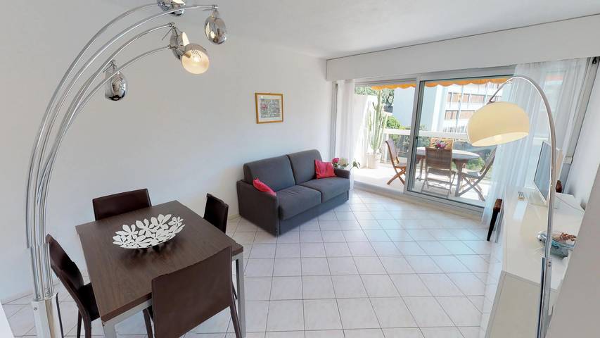 Appartement de vacances entier, Giotto - 2P avec piscine et parking proche plages in Menton, Côte méditerranéenne (France)