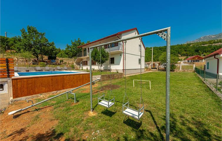 Ferienhaus für 8 Personen, mit Pool und Terrasse sowie Garten in Zadar - 2