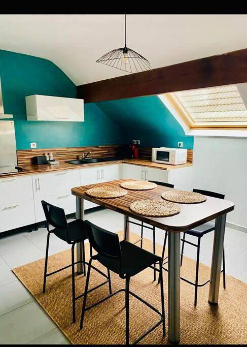 Gîte pour 5 personnes, avec terrasse à Damery - 2