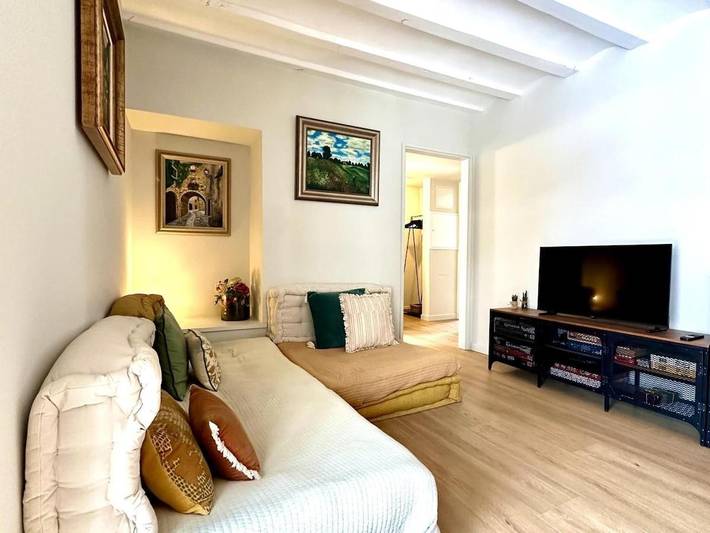 Gîte pour 4 personnes, avec vue et balcon à Err