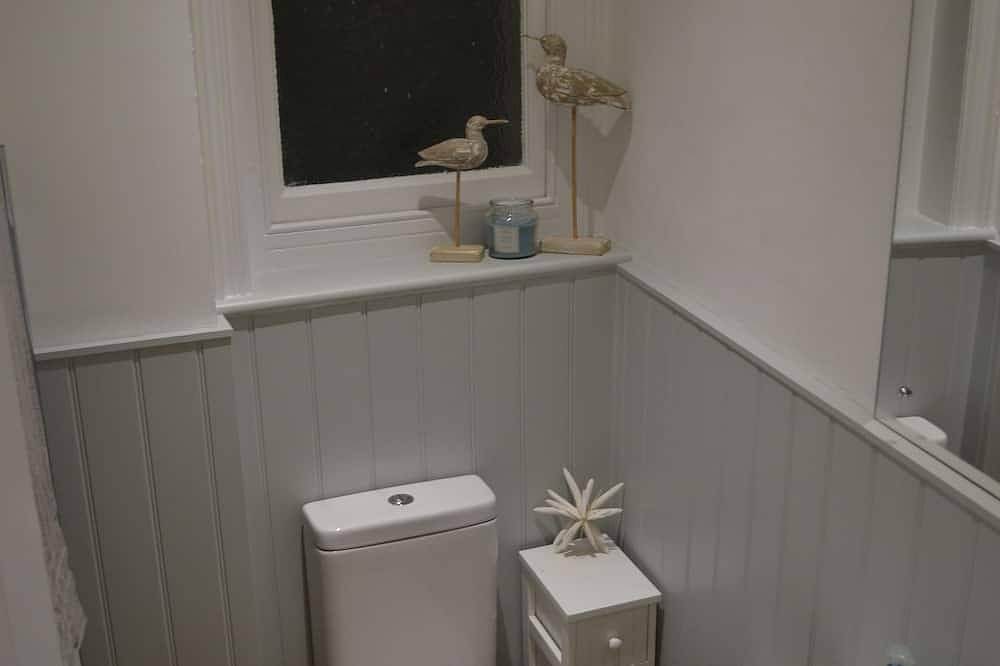 Entire apartment, Beautiful Family Friendly Seafront Flat With Stunning Views in Bexhill, East Sussex