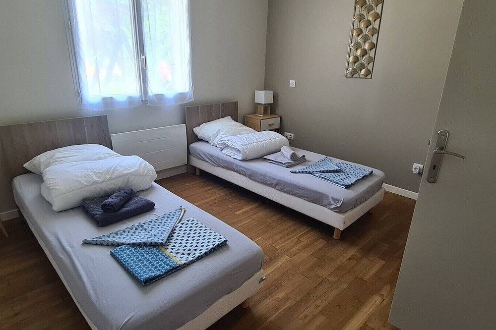 Gramat Maison  plain-pied, jardin, Plongée, Gouffre de Padirac, Rocamadour in Gramat, Massif central