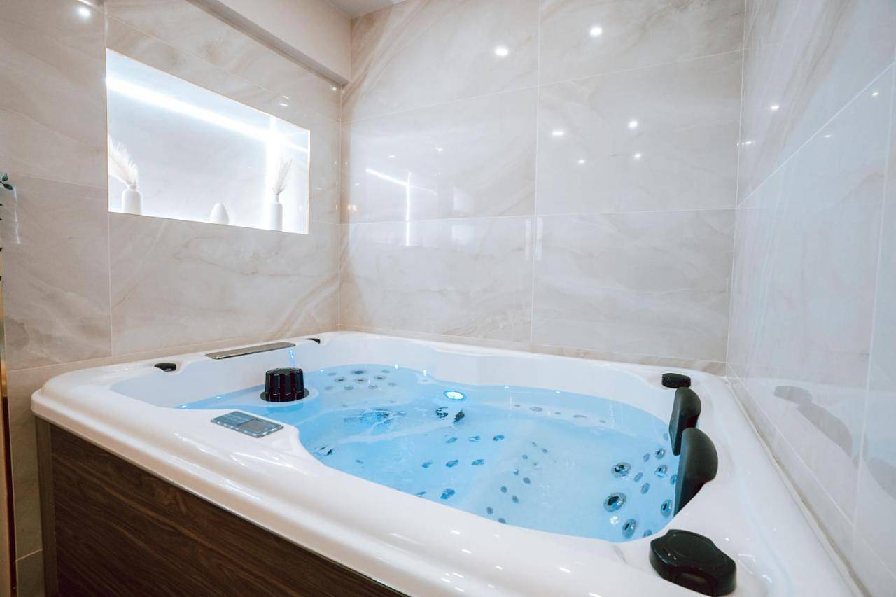 Edera Spa in Rueil-Malmaison, Hauts-de-Seine