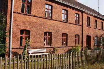 Hütte für 4 Personen, mit Balkon und Garten in Brandenburg