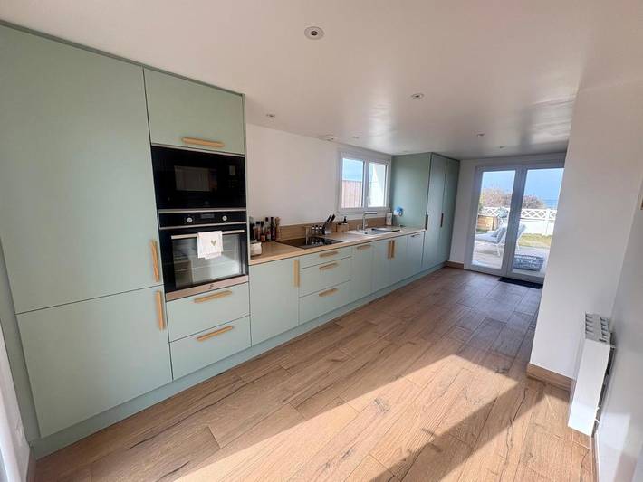 Location de vacances pour 4 personnes, avec jardin ainsi que vue et terrasse à Ouistreham - 3