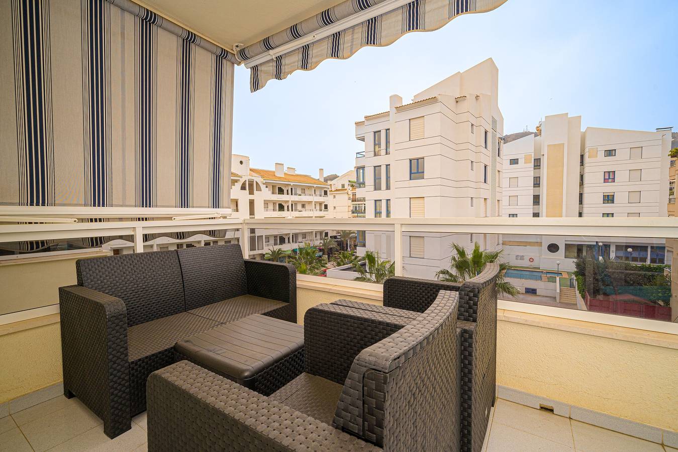 Apartamento entero, Apartamento Coliseo Spaniahome con balcón, piscina compartida y Wi-Fi in L'Albir, Alfàs del Pi