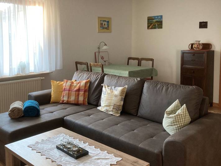Ferienwohnung für 4 Personen, mit Balkon und Garten in Metzingen