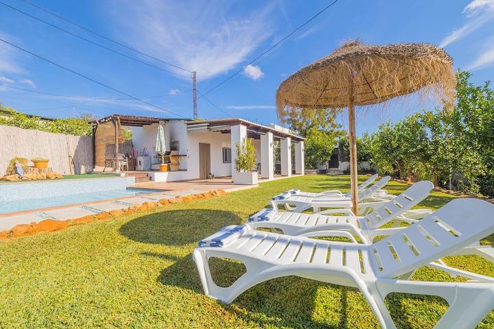 Finca für 6 Personen, mit Garten und Terrasse in Cártama