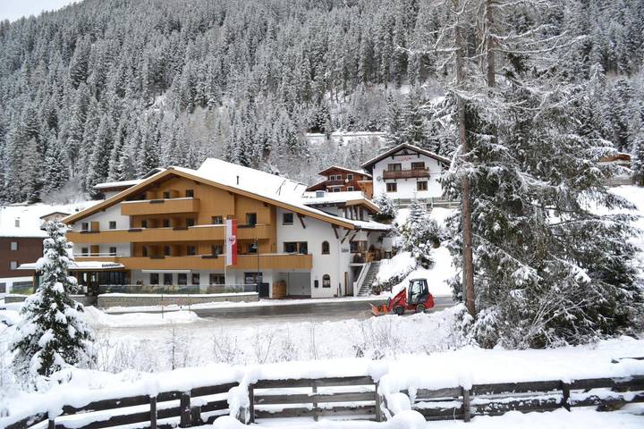 Hôtel pour 2 personnes, avec sauna ainsi que terrasse et vue, animaux acceptés