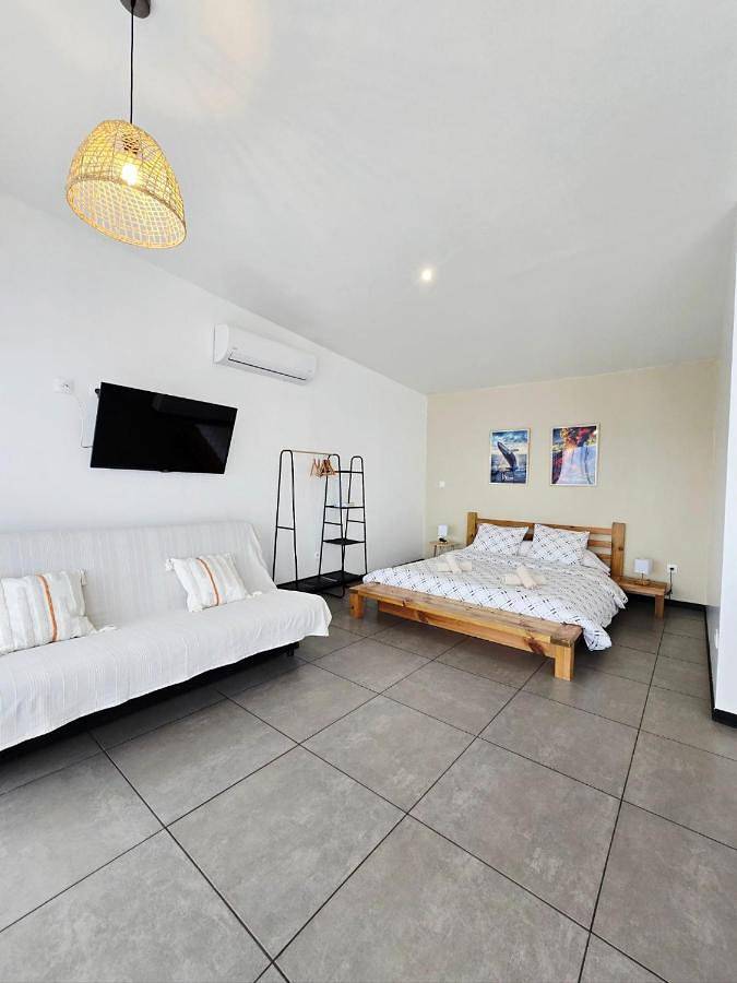 Maison de vacances pour 3 personnes, avec terrasse ainsi que vue et jardin