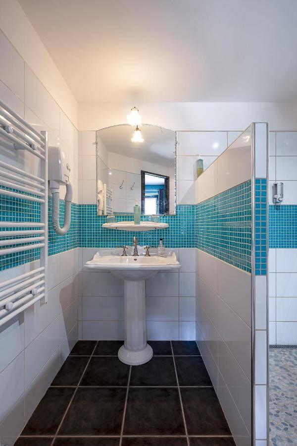 Chambre d’hôte pour 2 personnes, avec jacuzzi ainsi que piscine et jardin, animaux acceptés à Plottes - 4