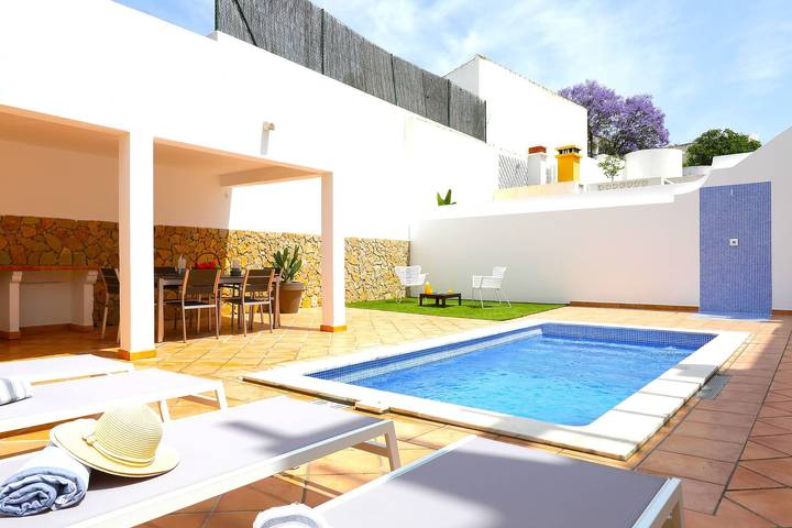 Villa para 7 pessoas, com Varanda e Terraço e ainda Jardim em Tavira
