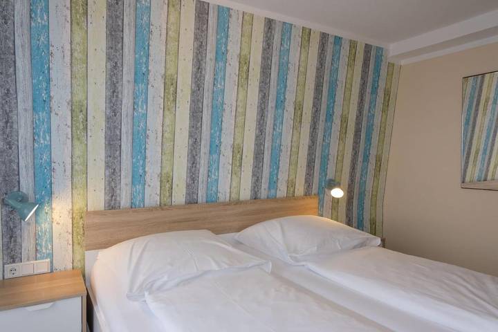 Hotel für 2 Personen, mit Balkon und Terrasse sowie Ausblick in Rothenberg - 4