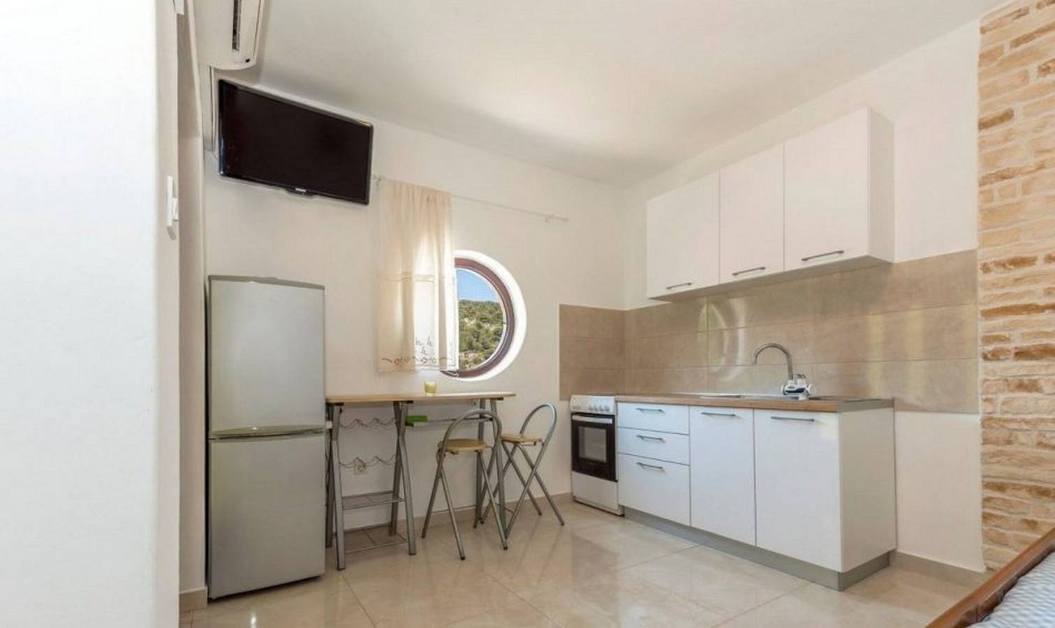Ganzes Studio, Apartments Senka in Dalmatinische Inseln