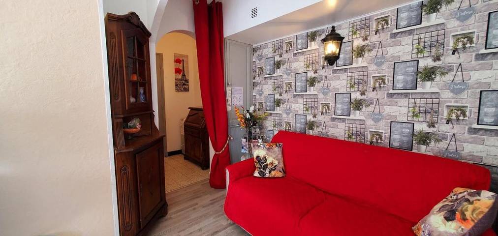 Gîte pour 4 personnes, avec balcon dans Arenes de Frejus