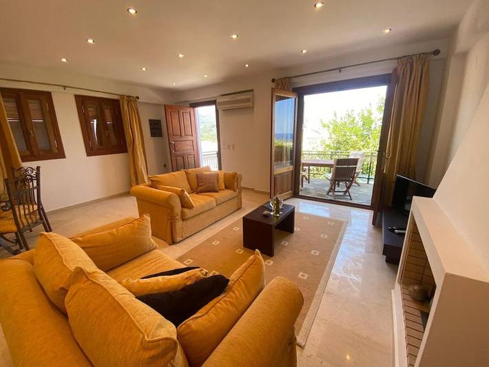 Villa voor 4 personen, met uitzicht en terras in Samos