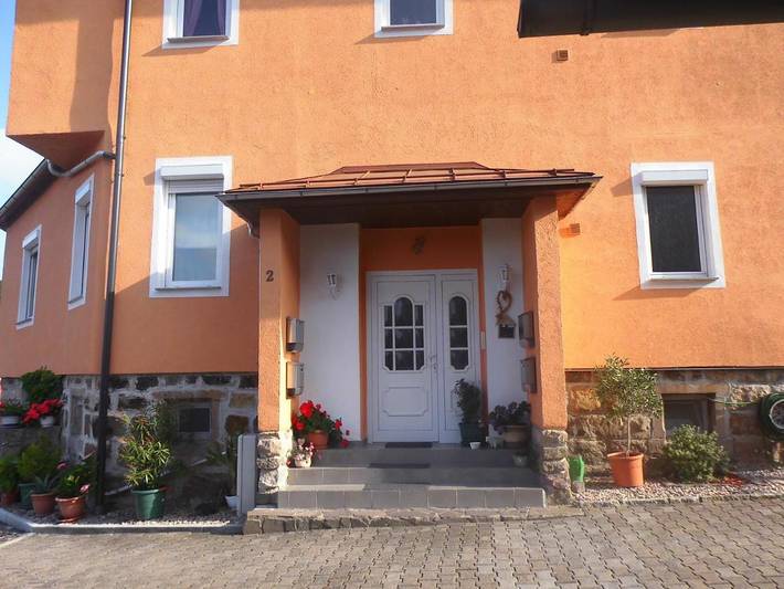 Ferienwohnung für 2 Personen, mit Garten und Ausblick