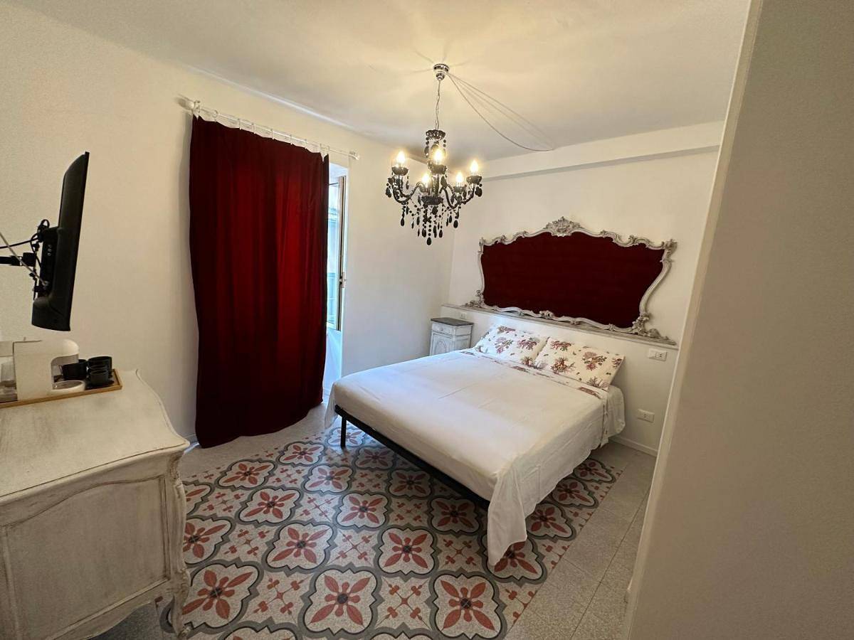 Elegante Stanza Rossa Mottino23 in Lerici, Commune de Lerici