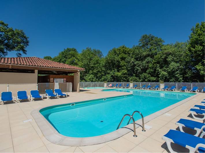 Beautiful house in a holiday park with a pool in Le Bourg, Lot