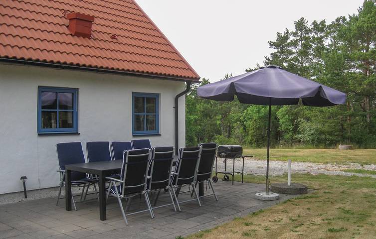 Ferienhaus für 10 Personen, mit Terrasse und Garten in Gotland - 2