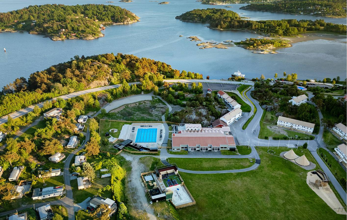 Ganze Ferienwohnung, Ferienwohnung für 6 Personen mit Pool in Norra Västkusten