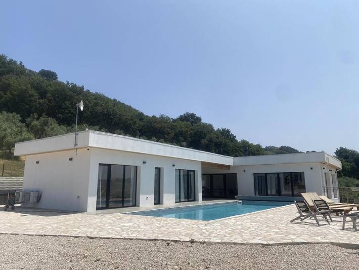 Location de vacances pour 11 personnes, avec piscine ainsi que jacuzzi et jardin à Petacciato - 2