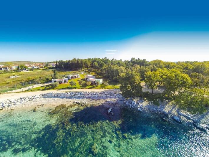 Ferienpark für 4 Personen, mit Terrasse und Ausblick sowie Garten in Umag - 3