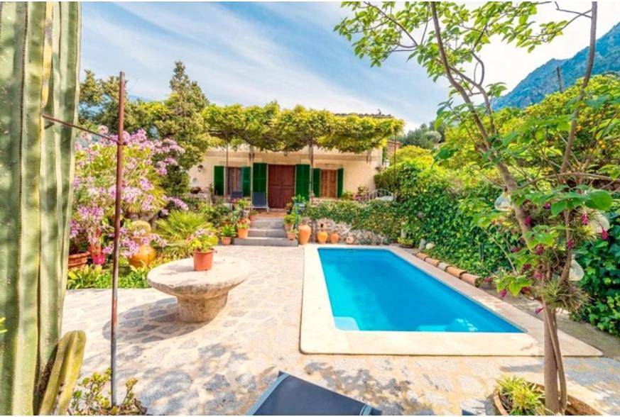 Casa Margarita bis, casa con pisicina en Fornalutx in Biniaraix, Fornalutx