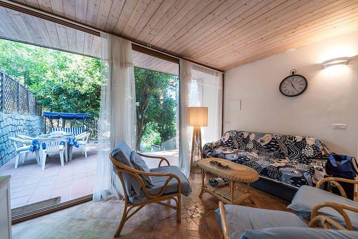 Location de vacances pour 7 personnes, avec Balcon/Terrasse et Jardin à Sant'Andrea