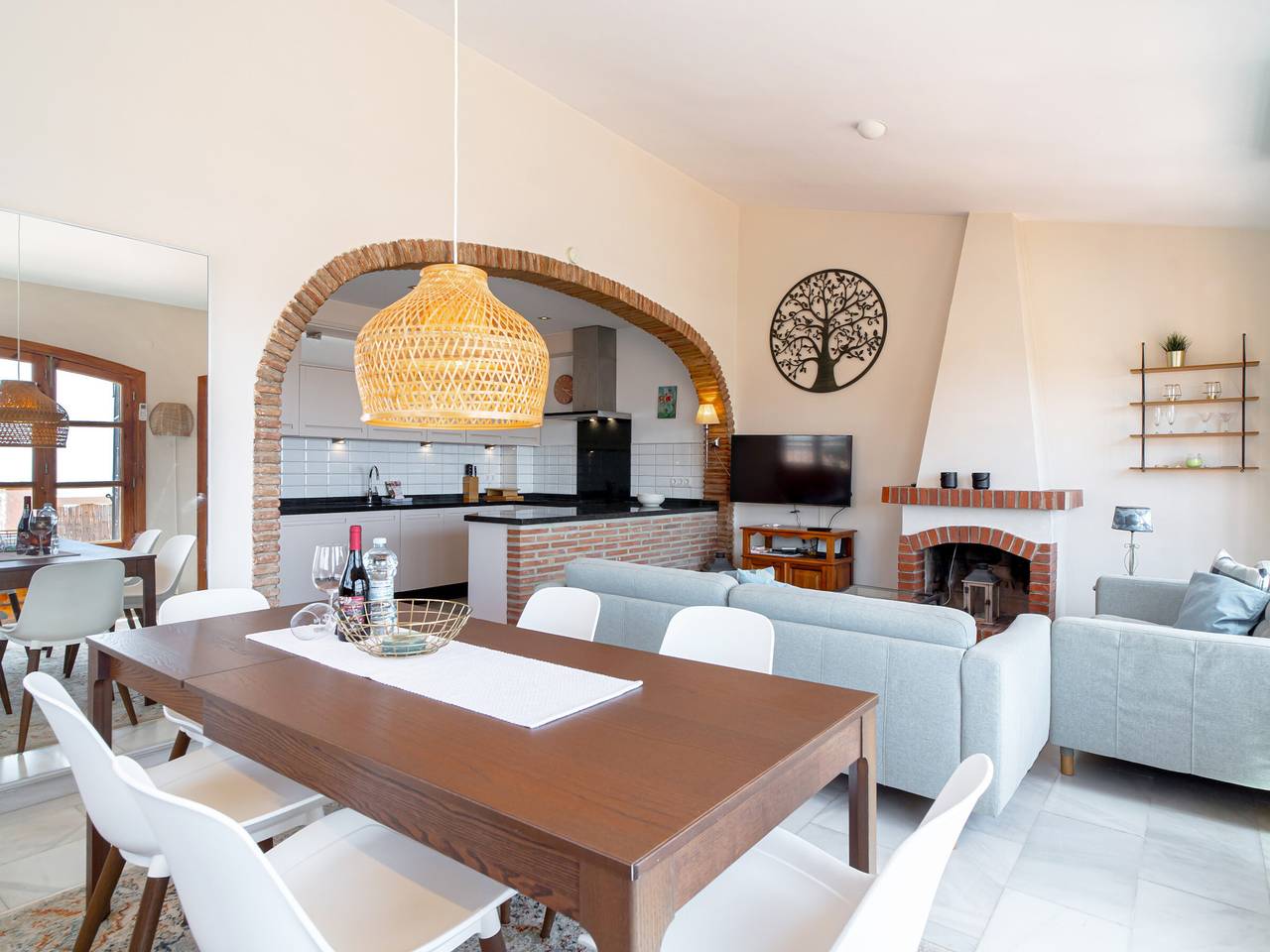 Maison 2 chambres à Nerja avec piscine privée, terrasse et climatisation in Playa de Burriana, Nerja