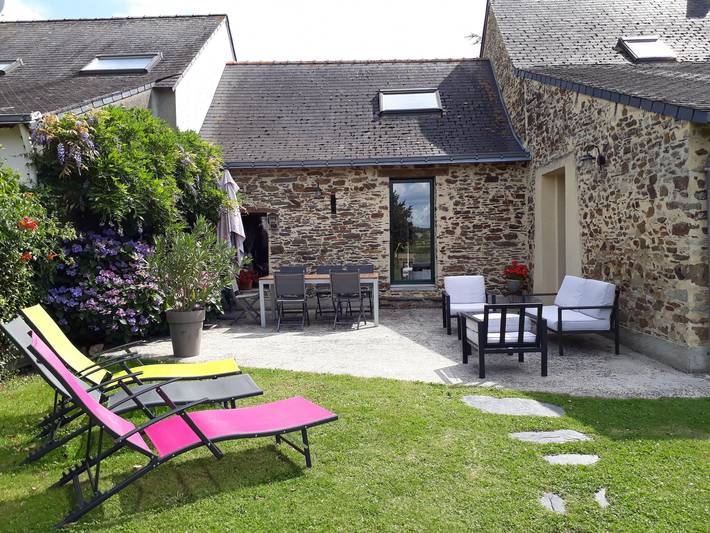 Gîte für 6 Personen, mit Terrasse und Garten sowie Pool in der Pays de la Loire