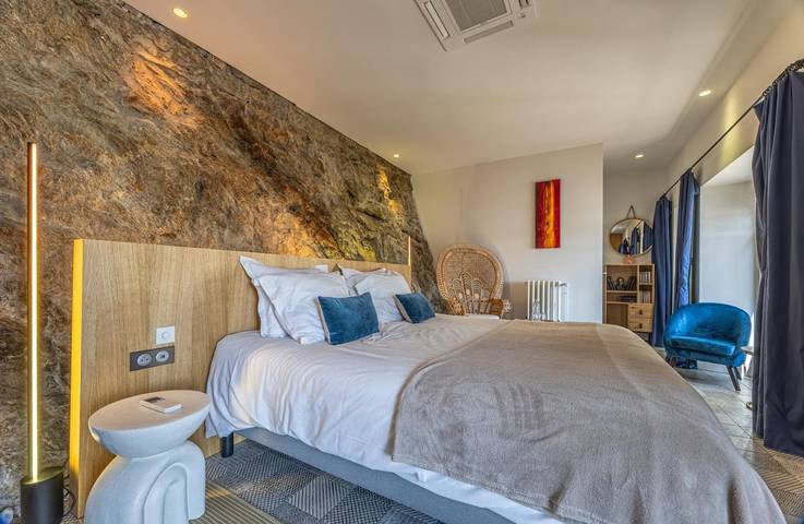 Hôtel pour 2 personnes, avec terrasse et vue, animaux acceptés dans Plage du Prieuré - 3