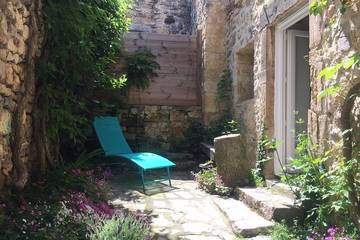 Gîte pour 5 personnes, avec jardin à Blauzac