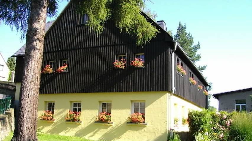 Ferienwohnung für 6 Personen in Bärenstein