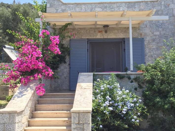 Chambre d’hôte pour 2 personnes, avec Balcon et Terrasse ainsi que Jardin et Vue