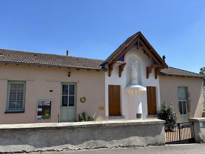 Gîte pour 12 personnes, avec jardin, animaux acceptés à La Chabanne - 4