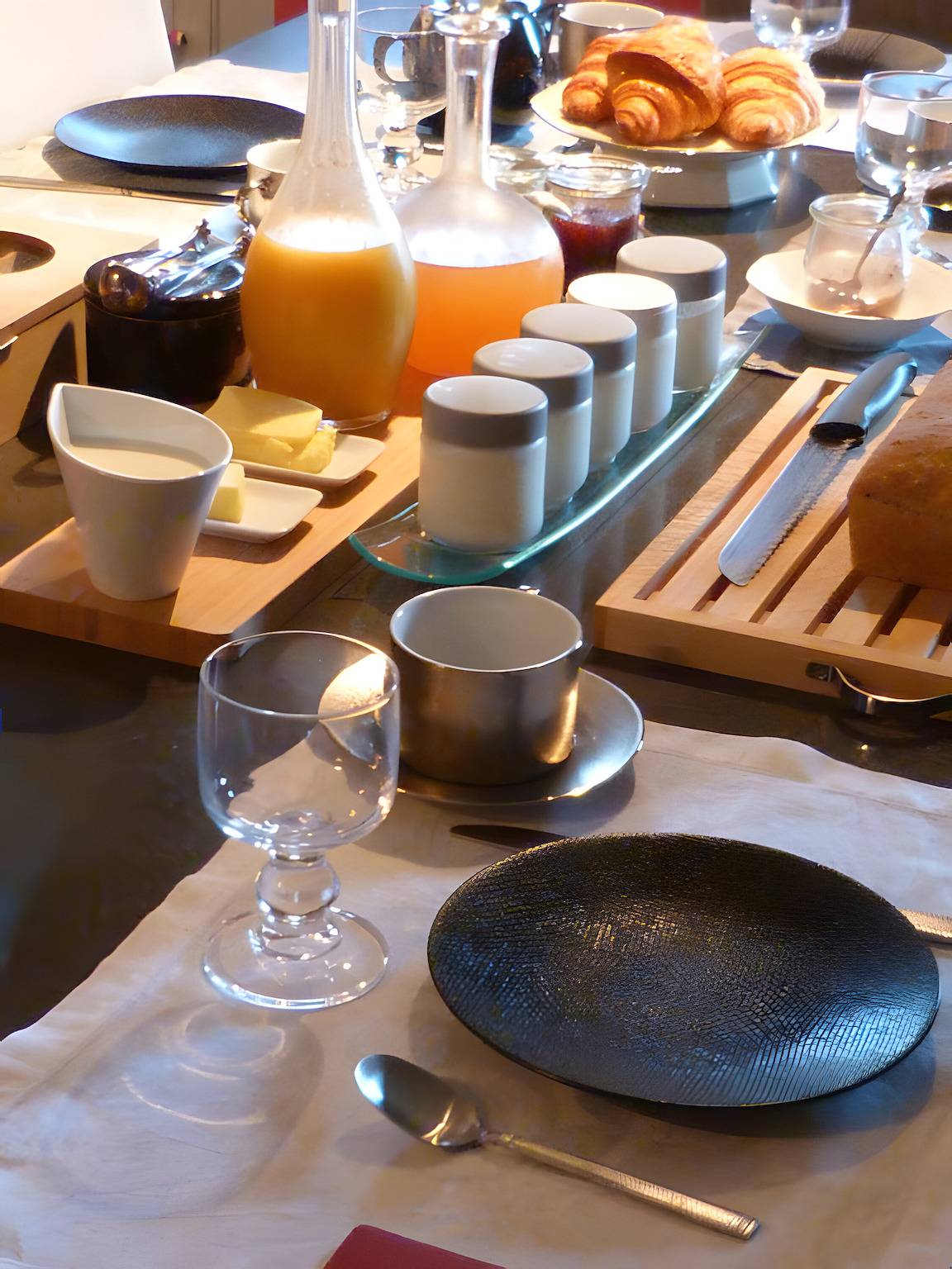 Bed and Breakfast 'Vert Ailleurs' con terraza compartida, jardín compartido y Wi-Fi in Tavant, Valle del Loira