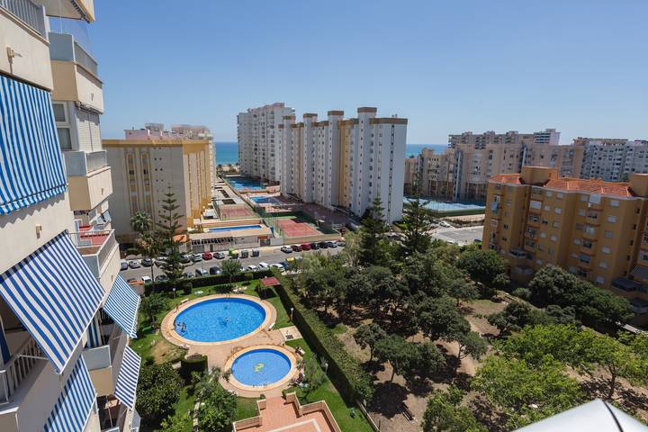 Apartamento de férias para 7 pessoas, com Varanda e Jardim e ainda Piscina infantil