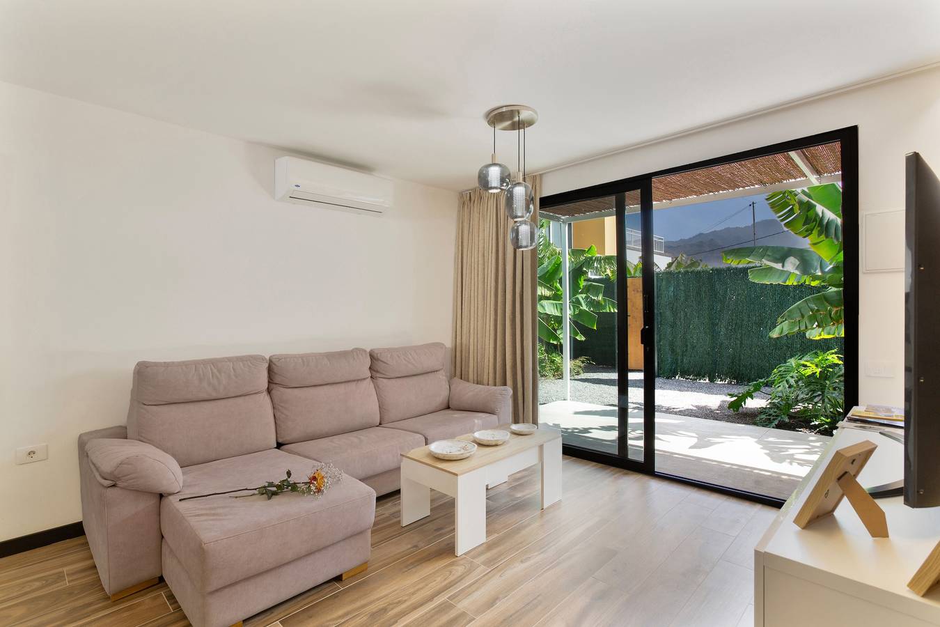 Vakantiehuis 'Rincón De La Fontana' met Uitzicht op de Bergen, Wifi en Airconditioning, foto 6