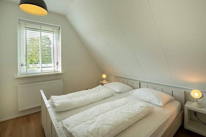 Bungalow für 6 Personen, mit Garten und Terrasse in Renesse - 2