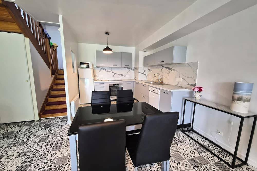 Ganze Wohnung, Appartement Avec Terrasses, Équipements Entièrement Neufs in Crozon, Châteaulin und Umgebung