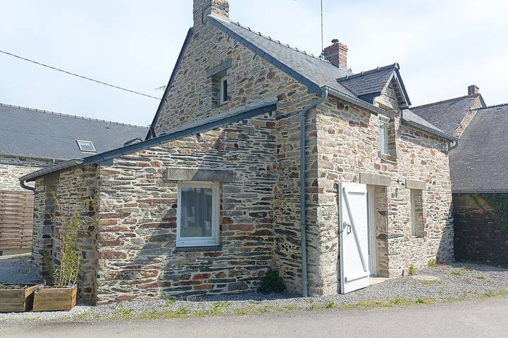 Gîte pour 5 personnes, avec jardin et terrasse, animaux acceptés à Langon (Bretagne)