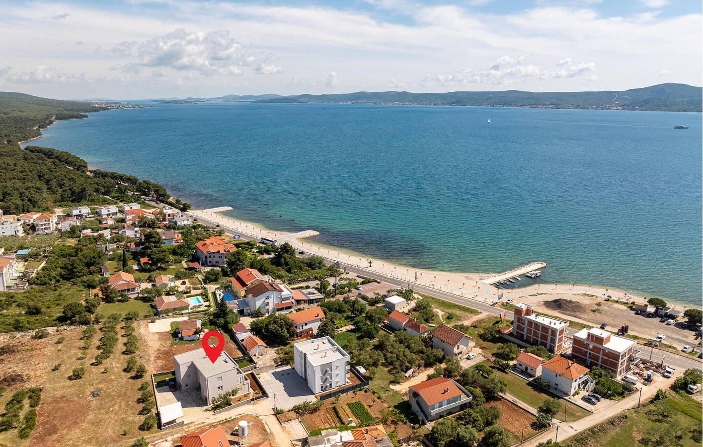 Ganze Ferienwohnung, Ferienwohnung für 6 Personen mit Terrasse in Sukosan, Zadar